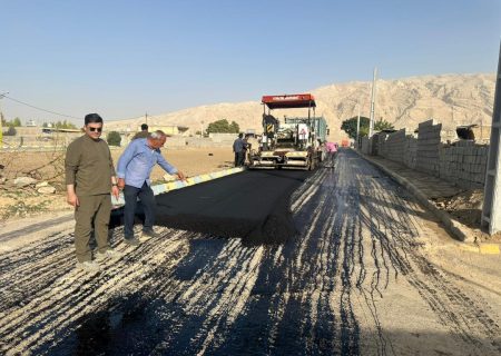 شهردار گلگیر از شروع و انجام عملیات روکش آسفالت در این شهر خبر داد