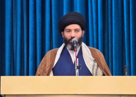 مواضع امام جمعه مسجدسلیمان در خطبه‌های نماز جمعه/ از عفاف و حجاب تا هشدار به نمایندگان