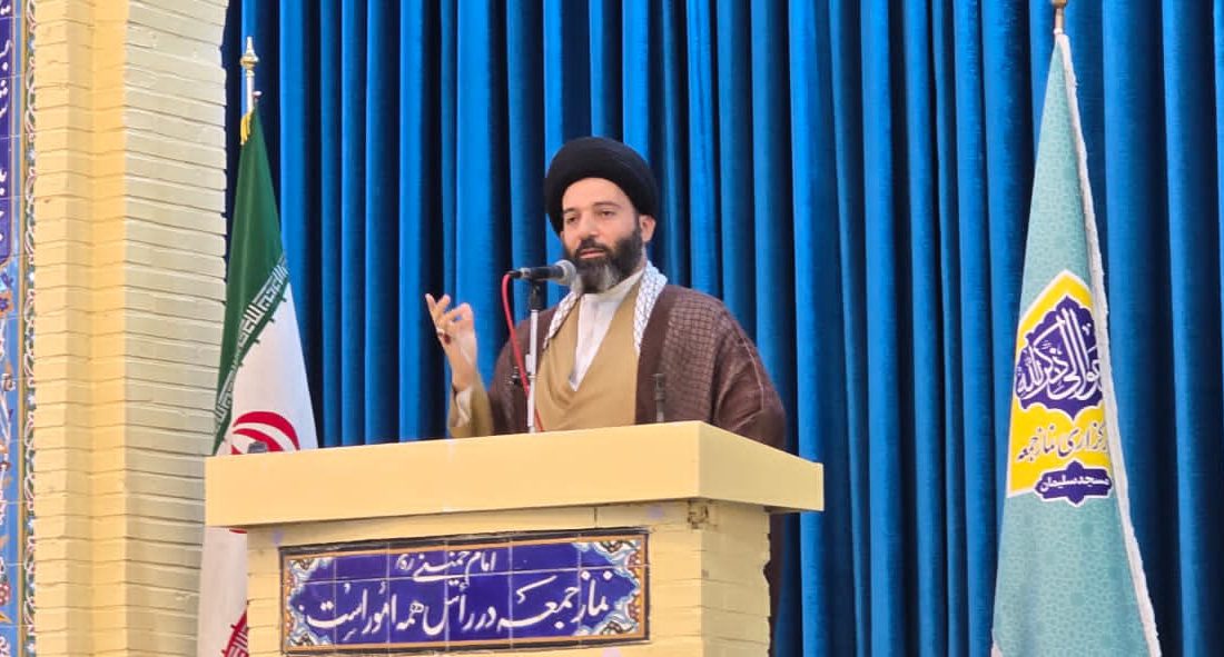 امام جمعه مسجدسلیمان:استقامت جبهه مقاومت، برآمده از برکت حضرت زهرا(س) است / مداحان آرایش جنگی خود را در رسانه تغییر دهند