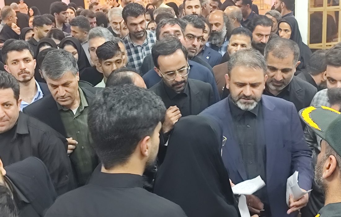 از ویزیت رایگان تا نشستن پای حرف مردم / روایت شب عاشوراییِ طبیب بختیاری در مصلی مسجدسلیمان