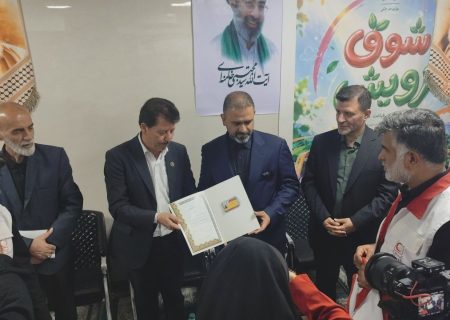 دکتر رضا جباری، نماینده مردم در مجلس شورای اسلامی و خادم‌الرضا، عضو افتخاری هلال‌احمر شد